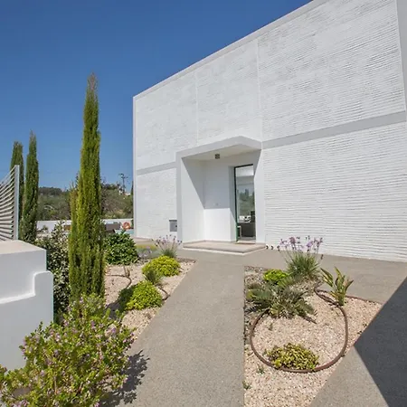 Willa Rent Your Dream Holiday And Look Forward To Relaxing Beside Your Private Pool 1687 *